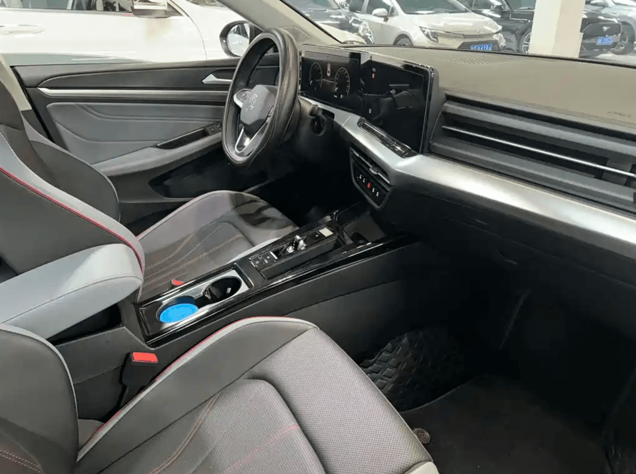 Volkswagen фото 2